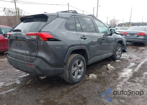 2024 Toyota Rav4 Hybrid Xle z USA, uszkodzony, nr VIN 4T3RWRFV1RU140595